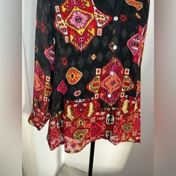 KATE SPADE BLACK/RED/PINK MEDALLION BUTTON UP ELEGANT BLOUSE WOMENS SIZE MEDIUM - Picture 9 of 10
